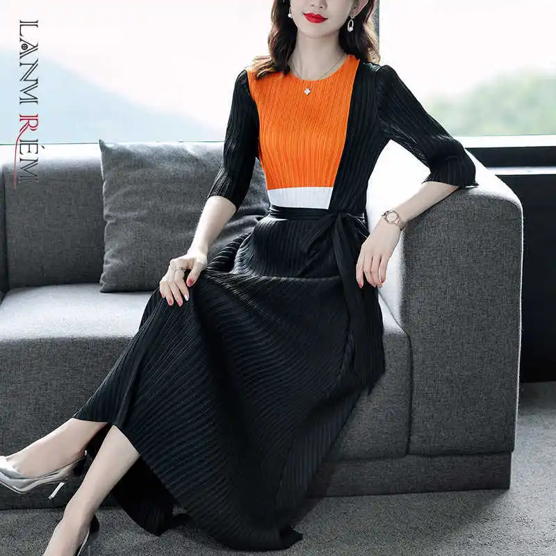 LANMREM Pleated Dress Women's 2021 Summer New Fashion Color Contrast Elastic Thin Medium Length Dresses Gift For Her 2D5026 
LANMREM Pleated Dress Women's 2021 Summer New Fashion Color Contrast Elastic Thin Medium Length Dresses Gift For Her 2D5026