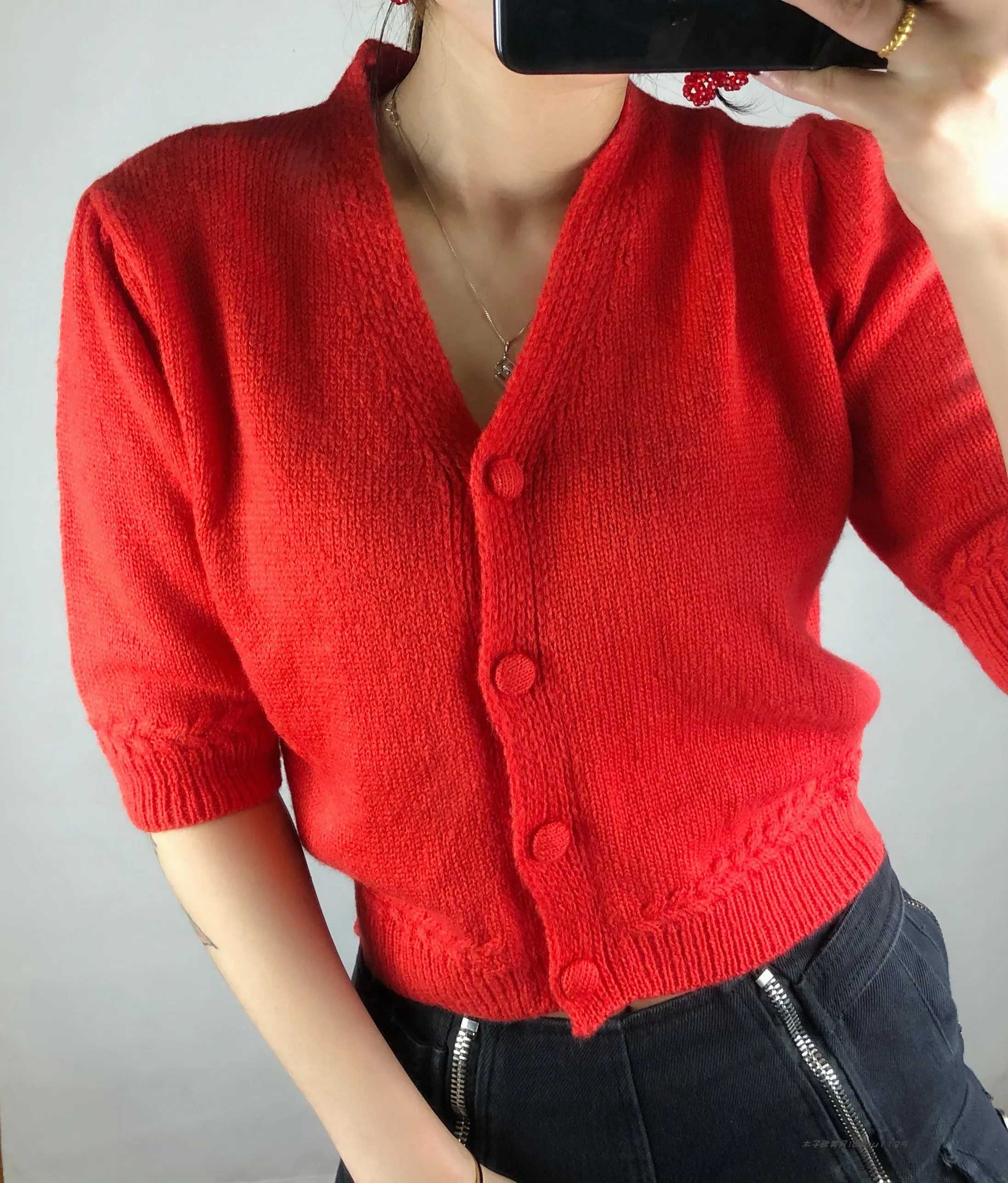 2020 Early Spring New Puff Sleeve Short Sleeve Knit Mohair Sweater Cardigan
2020 Early Spring New Puff Sleeve Short Sleeve Knit Mohair Sweater Cardigan