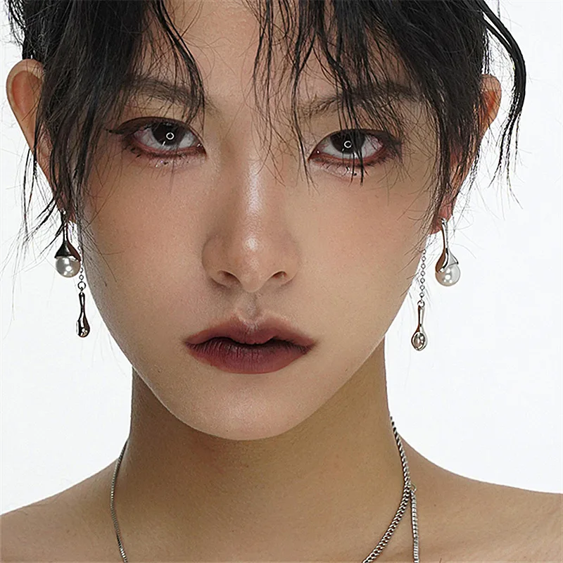 Pearl Drop Back Hanging Earrings Female French Niche Design Light Luxury Earrings 2021 Korean Fashion Trend Earrings
Pearl Drop Back Hanging Earrings Female French Niche Design Light Luxury Earrings 2021 Korean Fashion Trend Earrings