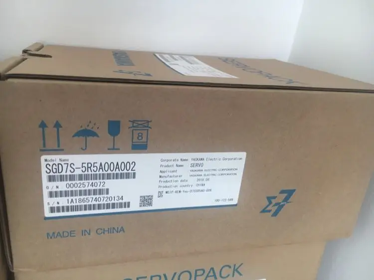 DHL/EMS servopack 200v SGD75-5R5A00A 
DHL/EMS servopack 200v SGD75-5R5A00A