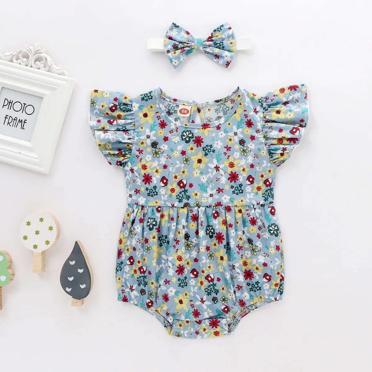 7324 Baby One-piece Clothes Broken Flower Clothes Newborn Baby Crawling Clothes Short Sleeve Girl Romper with Hairband Summer
7324 Baby One-piece Clothes Broken Flower Clothes Newborn Baby Crawling Clothes Short Sleeve Girl Romper with Hairband Summer