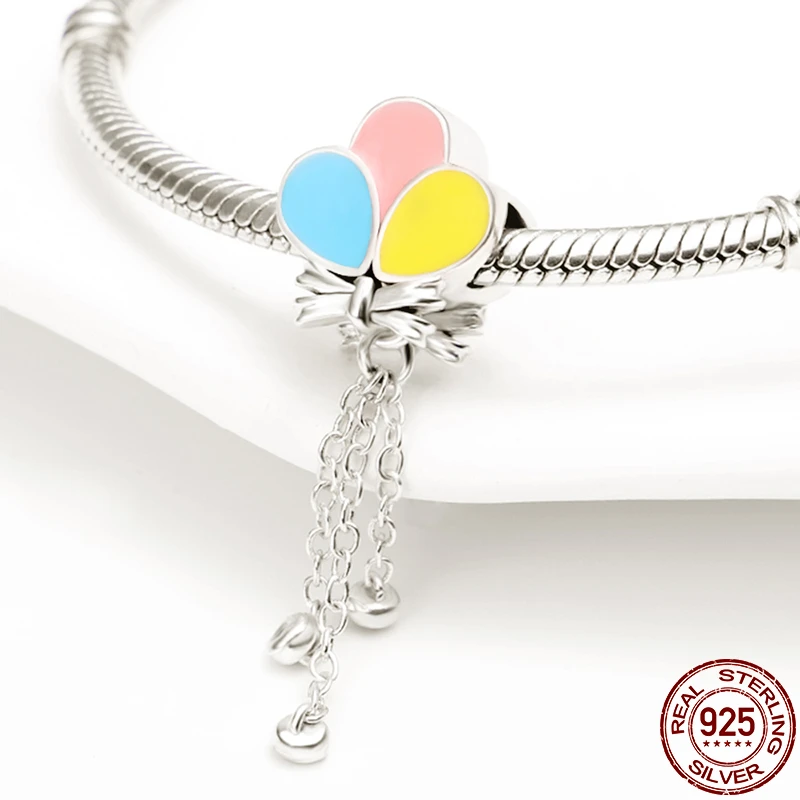 Бусина-Шарм «Цветы» из серебра 925 пробы
Бусина-Шарм «Цветы» из серебра 925 пробы