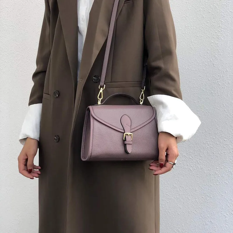 2021 New Fashion Famous Luxury Brand Ladies High-quality Leather Flap Bag All-match Cross body Shoulder Bag Sac De Luxe Femme Cc
2021 New Fashion Famous Luxury Brand Ladies High-quality Leather Flap Bag All-match Cross body Shoulder Bag Sac De Luxe Femme Cc