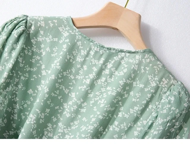Women Wrap Puff Sleeve Shirt Top Fresh Printing V-neck Lace-up Sweet Blouse Spring Summer Female Clothes
Women Wrap Puff Sleeve Shirt Top Fresh Printing V-neck Lace-up Sweet Blouse Spring Summer Female Clothes