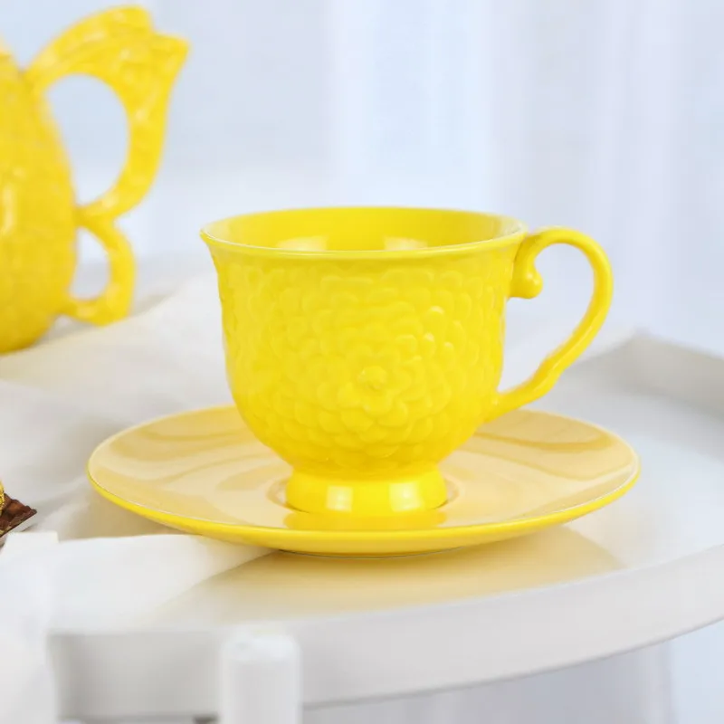 Yellow Brief Ceramics Coffee Cup Saucer Relief Nordic Creativity Reuseable Cup Saucer Teaware Kubki Home Decoration EK50BD
Yellow Brief Ceramics Coffee Cup Saucer Relief Nordic Creativity Reuseable Cup Saucer Teaware Kubki Home Decoration EK50BD