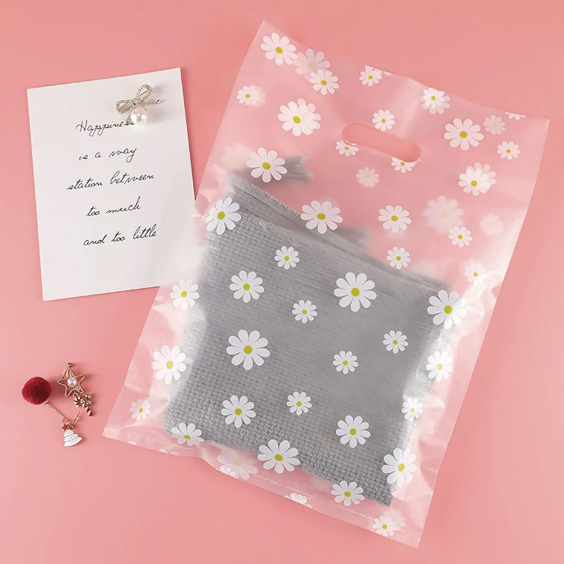 Маленькие прозрачные пластиковые пакеты для подарков 25 шт 
Маленькие прозрачные пластиковые пакеты для подарков 25 шт