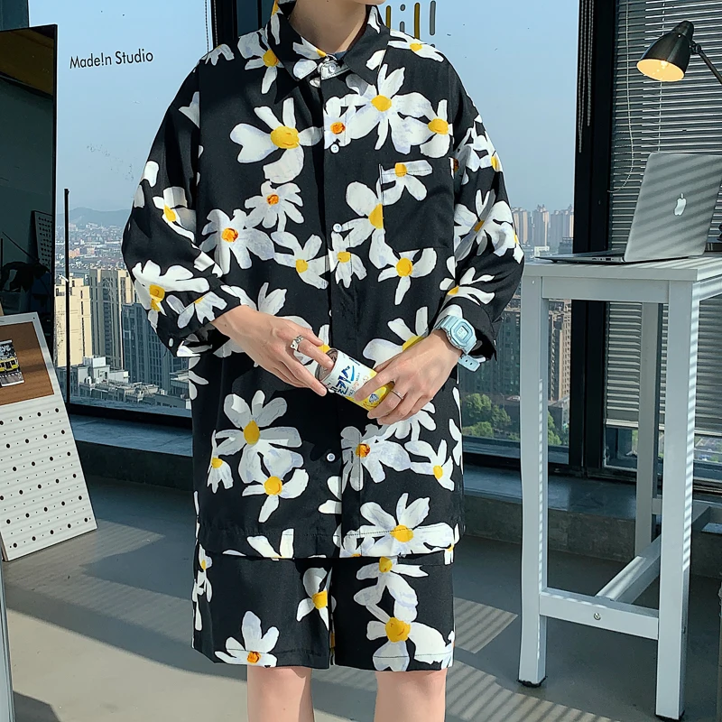 2pcs Summer Man Sets Casual Shirts and Shorts Fashion Cartoon Graffiti Printing Unisex Oversize Short Suit Streetwear Clothing
2pcs Summer Man Sets Casual Shirts and Shorts Fashion Cartoon Graffiti Printing Unisex Oversize Short Suit Streetwear Clothing