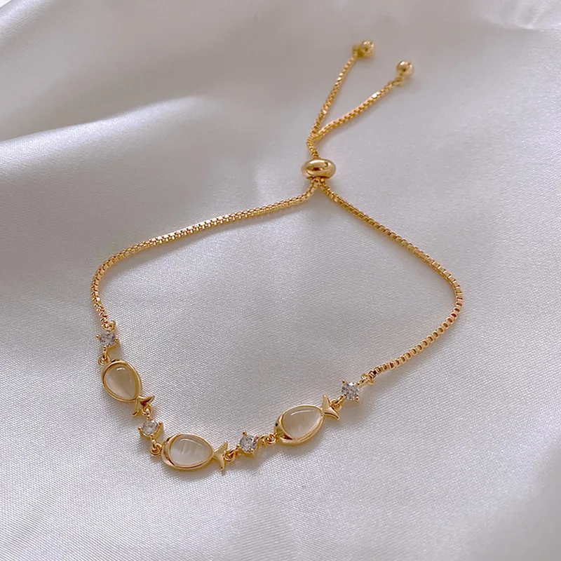 Vintage Rose Gold Crystal Butterfly Bracelet for Women Cute Fish Opal Zircon Adjustable Charm Bracelet Female Statement Jewelry
Vintage Rose Gold Crystal Butterfly Bracelet for Women Cute Fish Opal Zircon Adjustable Charm Bracelet Female Statement Jewelry