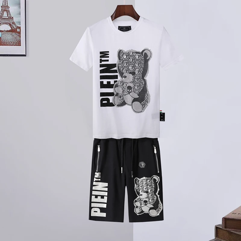 2021 short-sleeved suit plein bear hot diamond summer pp plain men's t-shirt shorts 2-piece trendy fashion
2021 short-sleeved suit plein bear hot diamond summer pp plain men's t-shirt shorts 2-piece trendy fashion