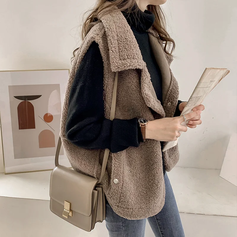 Осенне-зимняя стильная интегрированная верхняя одежда из меха ягненка жилет женский жилет в Корейском стиле свободное модное пальто 
Осенне-зимняя стильная интегрированная верхняя одежда из меха ягненка жилет женский жилет в Корейском стиле свободное модное пальто