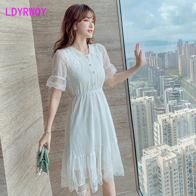 LDYRWQY 2021Lace Sexy White Korean Doll Collar Slim Single-breasted Fashion Temperament Ladies Dress
LDYRWQY 2021Lace Sexy White Korean Doll Collar Slim Single-breasted Fashion Temperament Ladies Dress