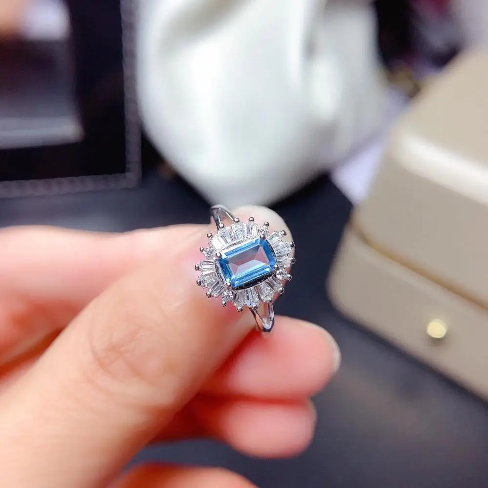 Hot sale style natural blue topaz ring 925 silver women's ring engagement ring luxury shiny
Hot sale style natural blue topaz ring 925 silver women's ring engagement ring luxury shiny