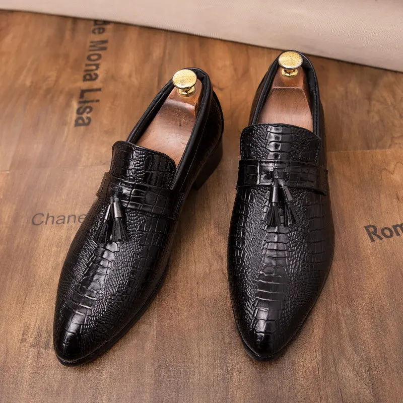 ERRFC New Arrival Men's Red Leisure Dress Shoes Designer Pointed Toe Tassel Slip On Boat Zapatos Party Wedding Footwear 38-46
ERRFC New Arrival Men's Red Leisure Dress Shoes Designer Pointed Toe Tassel Slip On Boat Zapatos Party Wedding Footwear 38-46