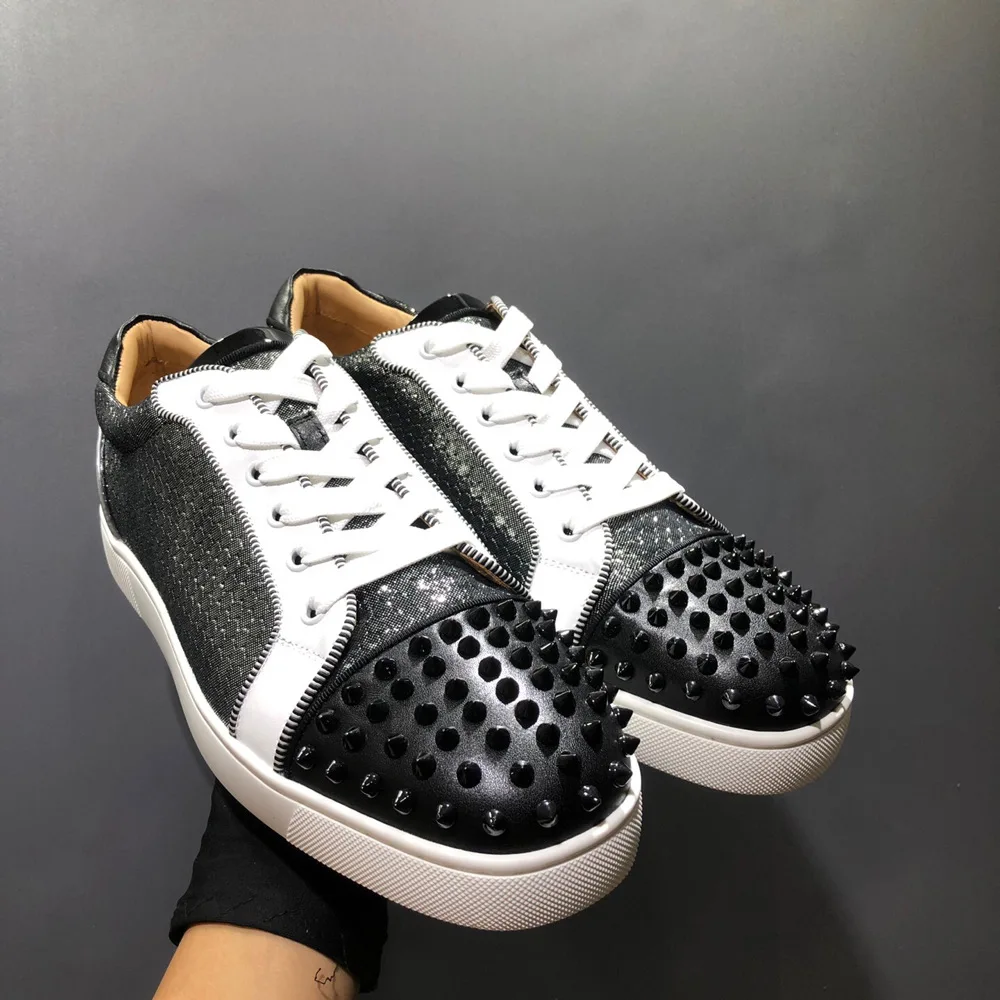 Low Top Red Bottom Men Shoes Color Matching High Mercerized Cowhide Leather Toe Cap Black Rivet Luxury Ladie Loafers Casual Shoe
Low Top Red Bottom Men Shoes Color Matching High Mercerized Cowhide Leather Toe Cap Black Rivet Luxury Ladie Loafers Casual Shoe