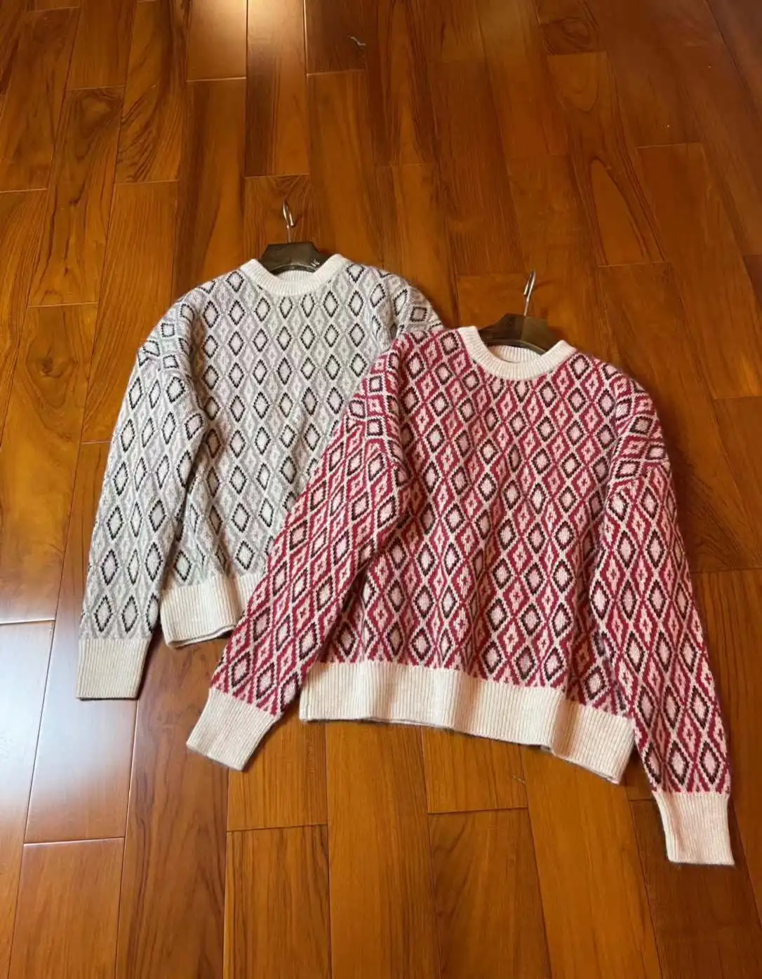 ladies 2021 new fashion long sleeve sexy casual cashmere wool plaid round neck chunky pullover 1216
ladies 2021 new fashion long sleeve sexy casual cashmere wool plaid round neck chunky pullover 1216
