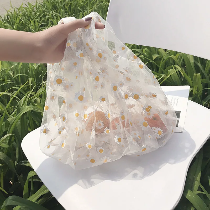 Spring Women Small Transparent Tote Mesh Cloth Bag Daisy Embroidery Handbag Eco Fruit Bag Purse for Girls
Spring Women Small Transparent Tote Mesh Cloth Bag Daisy Embroidery Handbag Eco Fruit Bag Purse for Girls