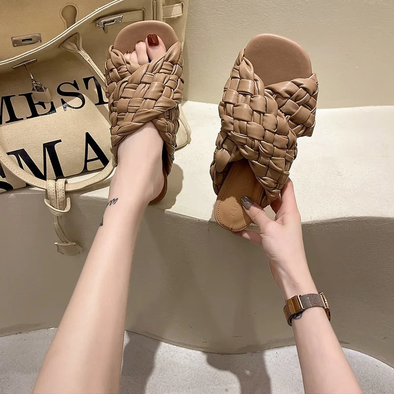Female Shoes Womens Slippers Outdoor Slides Square Toe Platform Fashion Low 2021 Flat Peep Beach Luxury PU Basic Rubber Beach Sh
Female Shoes Womens Slippers Outdoor Slides Square Toe Platform Fashion Low 2021 Flat Peep Beach Luxury PU Basic Rubber Beach Sh