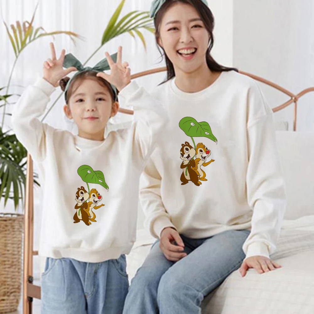 Disney Fashion Family Look Sweatshirt Cute Chip 'n' Dale Printing Dropship Exquisite Hot Selling White Parent Child Hoodies Tops
Disney Fashion Family Look Sweatshirt Cute Chip 'n' Dale Printing Dropship Exquisite Hot Selling White Parent Child Hoodies Tops