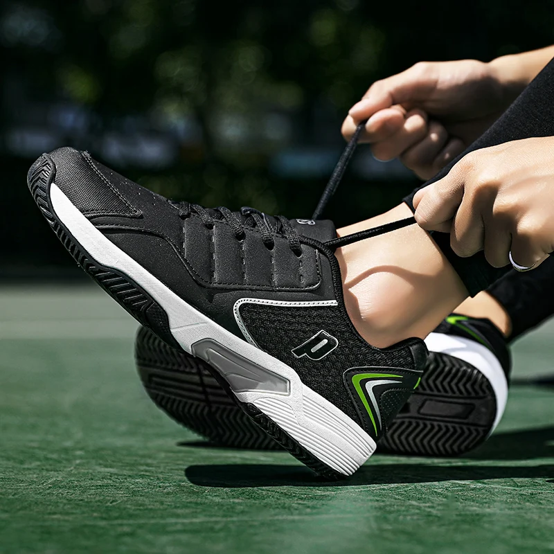 2021 hot sale professional badminton shoes breathable non-slip sports shoes functional shoes men's sports shoes 
2021 hot sale professional badminton shoes breathable non-slip sports shoes functional shoes men's sports shoes