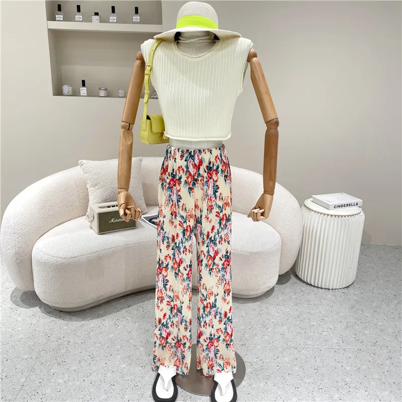 New Women's Clothing Summer 2021 Fashion High waisted Pleated Floral Casual wide leg Pants
New Women's Clothing Summer 2021 Fashion High waisted Pleated Floral Casual wide leg Pants