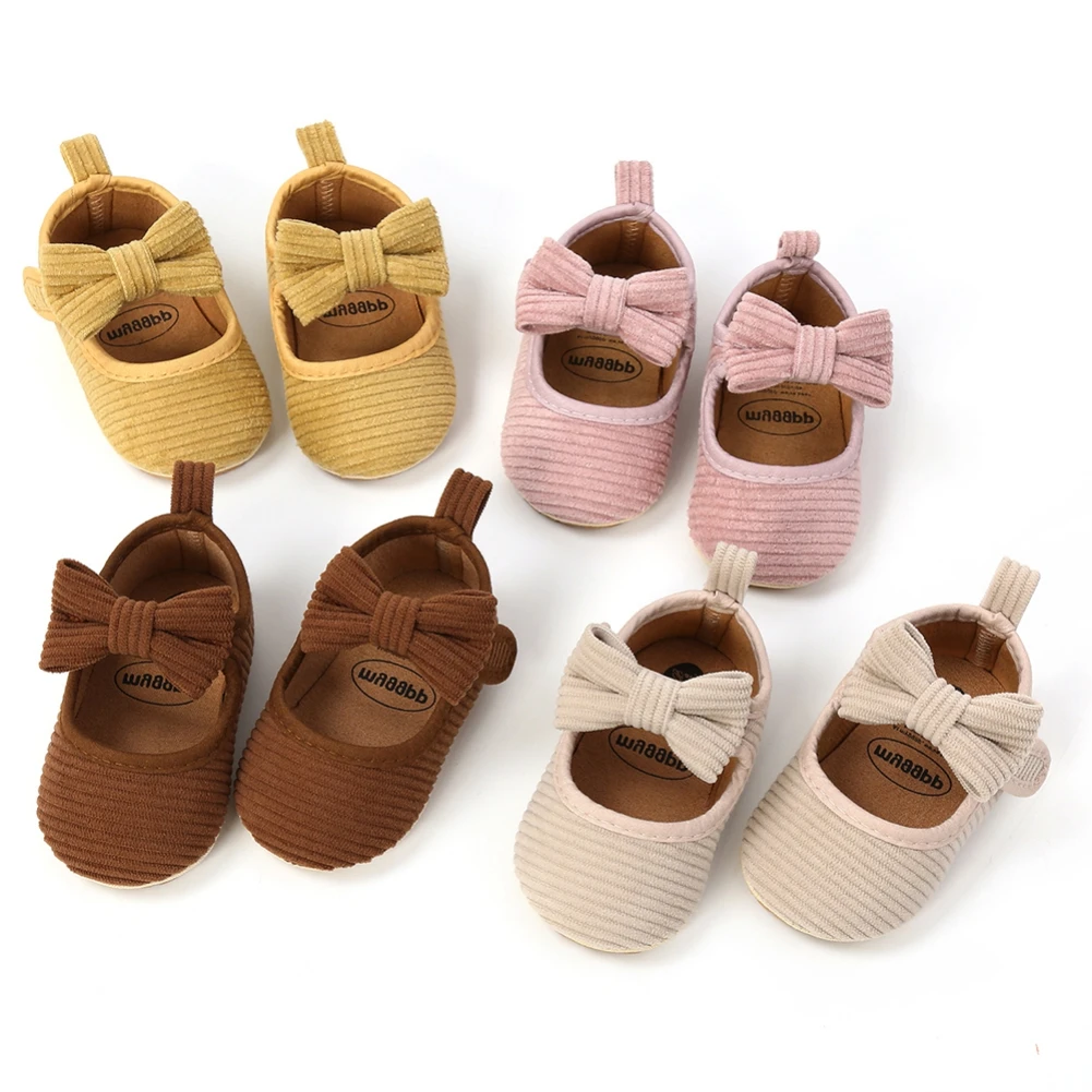 Малыши девочки Мэри Джейн плоская нескользящая Мягкая подошва милый бант вельветовые туфли принцесса свадебная обувь Малыш с носками 
Малыши девочки Мэри Джейн плоская нескользящая Мягкая подошва милый бант вельветовые туфли принцесса свадебная обувь Малыш с носками