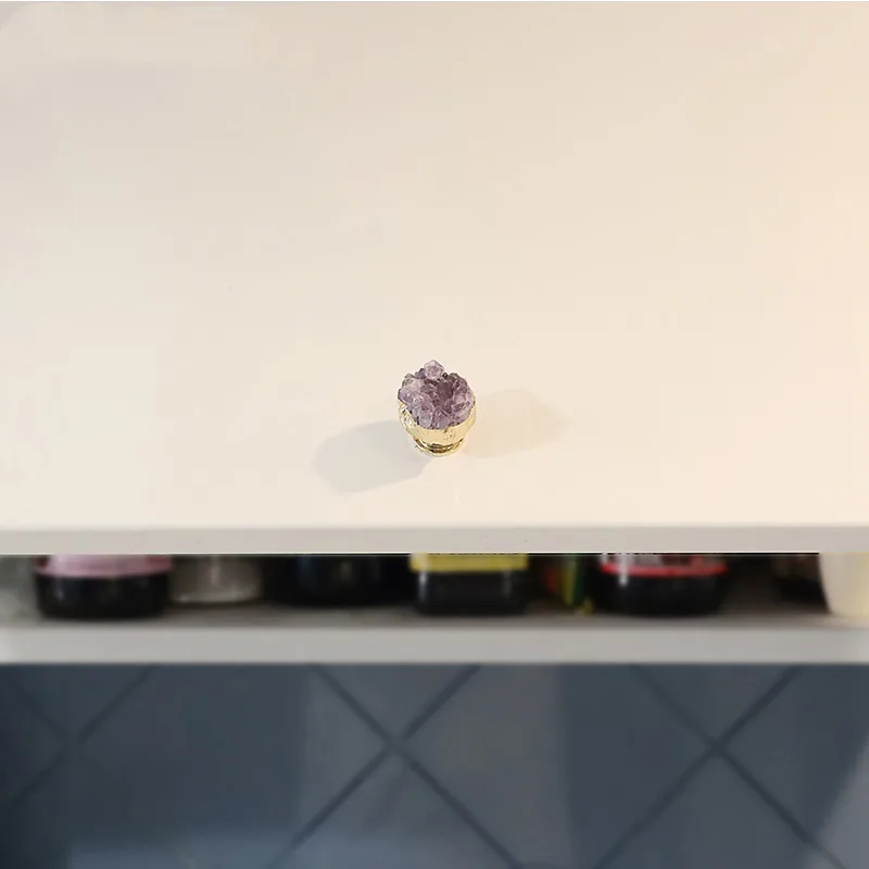 Luxury Natural Purple Crystal +brass Knobs Drawer Pulls Kitchen Cabinet Knobs and Handles Furniture Hardware
Luxury Natural Purple Crystal +brass Knobs Drawer Pulls Kitchen Cabinet Knobs and Handles Furniture Hardware