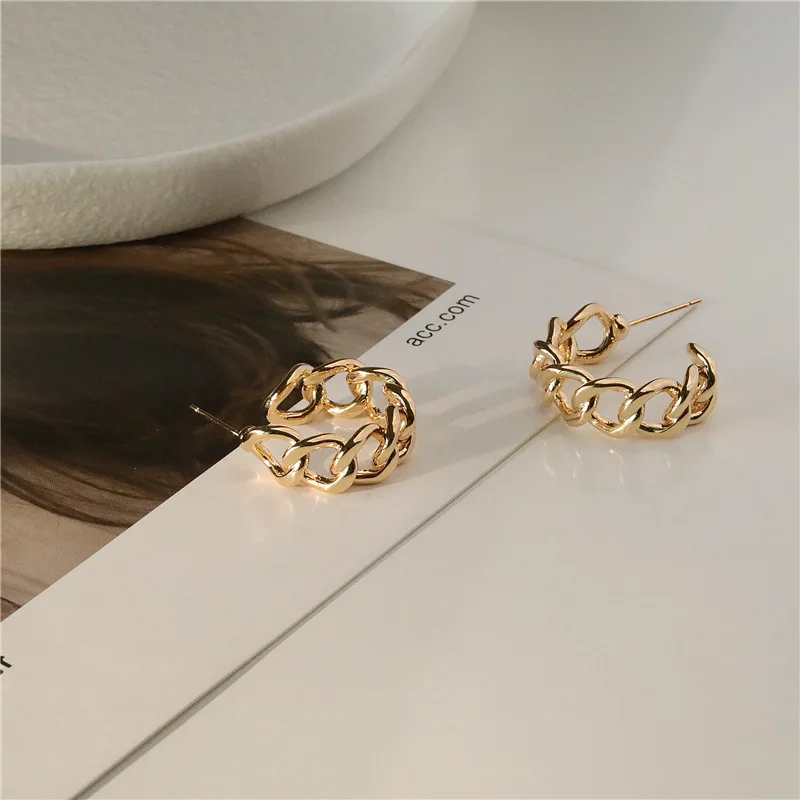 Punk Gold Metal Hollow Chain Hoop Earrings for Women Girls Gold Color Round Statement Earrings 2020 Fashion Party Jewelry Gift
Punk Gold Metal Hollow Chain Hoop Earrings for Women Girls Gold Color Round Statement Earrings 2020 Fashion Party Jewelry Gift