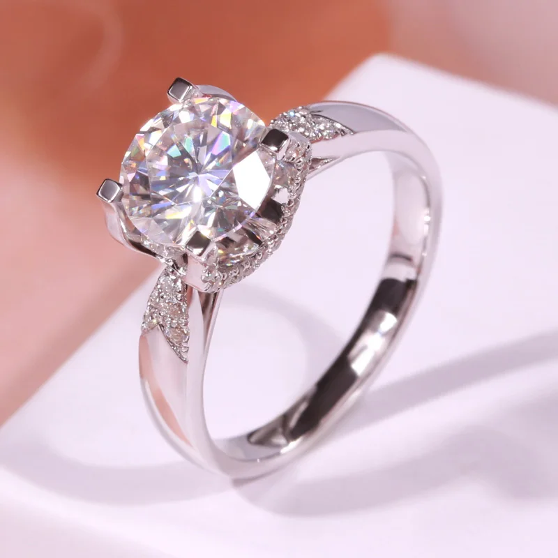 14K белое золото Moissanite кольцо Роскошные 4 когти стиль ювелирные изделия Свадьба годовщина Лаборатория алмаз сделал роскошный стиль
14K белое золото Moissanite кольцо Роскошные 4 когти стиль ювелирные изделия Свадьба годовщина Лаборатория алмаз сделал роскошный стиль