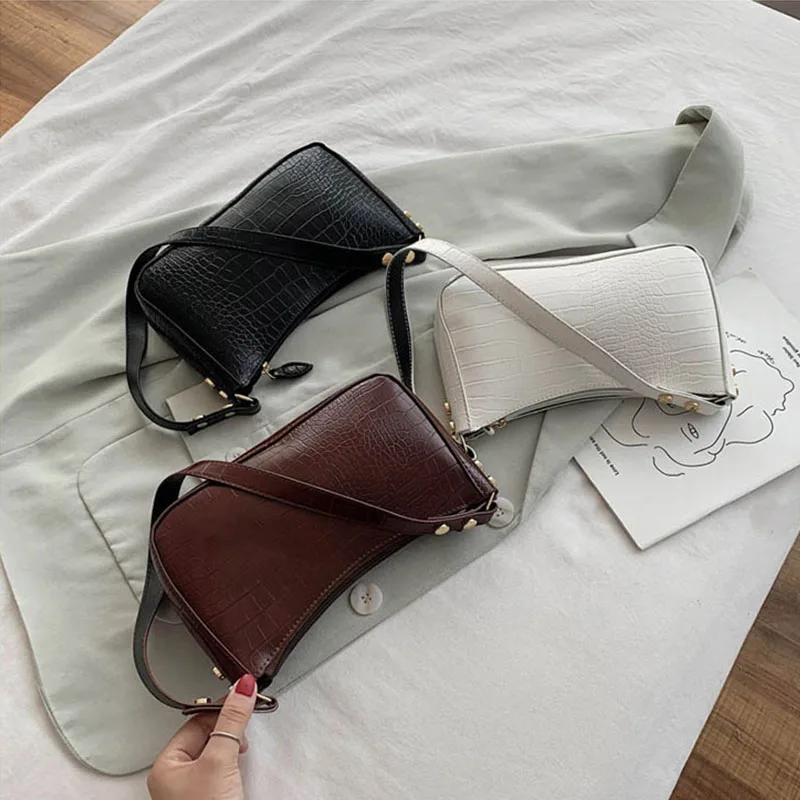 Retro Crocodile Pattern Baguette Bag Women Fashion PU Leather Armpit Bag French Shoulder Bag Luxury Design Handbag Lady Purse
Retro Crocodile Pattern Baguette Bag Women Fashion PU Leather Armpit Bag French Shoulder Bag Luxury Design Handbag Lady Purse