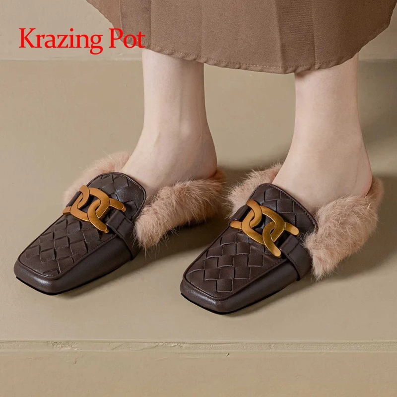 Krazing pot 2022 winter new arrival square toe low heel metal decoration rabbit fur young lady slip on brand outside slipper L25
Krazing pot 2022 winter new arrival square toe low heel metal decoration rabbit fur young lady slip on brand outside slipper L25