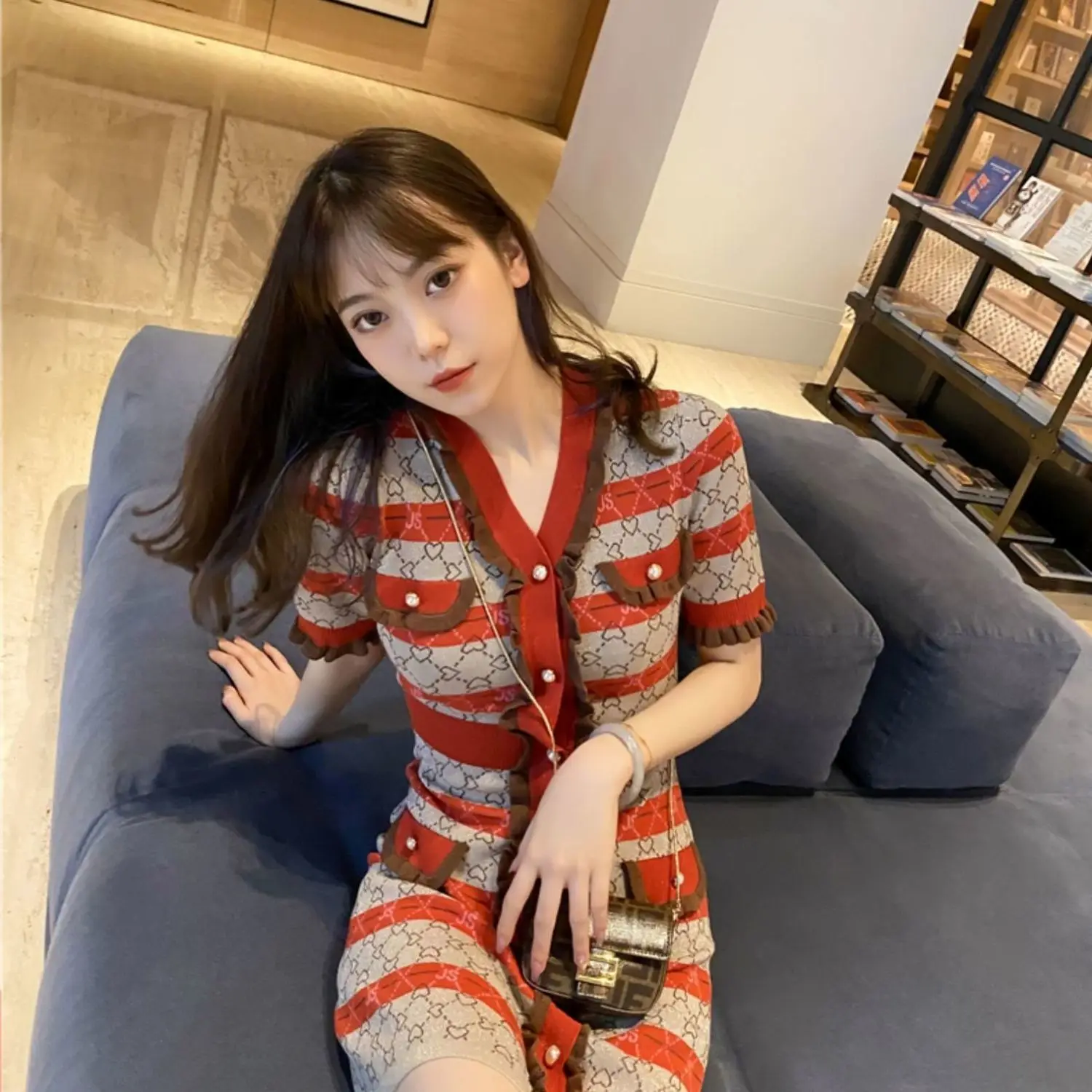 Knitted dress women's summer 2021 new French retro waist slim temperament striped skirt women's summer
Knitted dress women's summer 2021 new French retro waist slim temperament striped skirt women's summer
