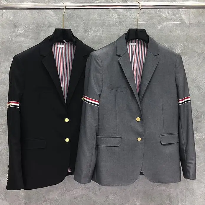 Модный брендовый официальный Блейзер 2021, мужской британский Повседневный костюм, мужская куртка, однобортное шерстяное пальто на весну и о...
Модный брендовый официальный Блейзер 2021, мужской британский Повседневный костюм, мужская куртка, однобортное шерстяное пальто на весну и о...