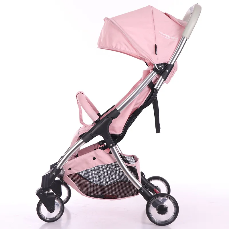 2019 new cute Strollers are portable strollers that can be ridden or laid down
2019 new cute Strollers are portable strollers that can be ridden or laid down