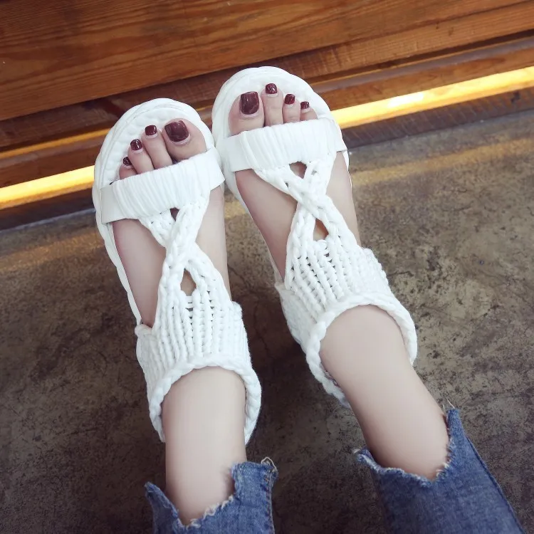 Thick soled women's sandals knitted wool student casual large size women's shoes
Thick soled women's sandals knitted wool student casual large size women's shoes