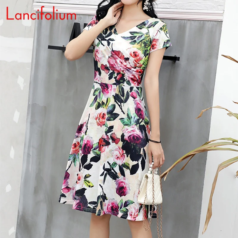 Vintage Floral Dress Women 2020 Spring Summer Korean Retro Elegant Boho Party Dress Ladies Holiday Midi Sundress Robe Veatidos 
Vintage Floral Dress Women 2020 Spring Summer Korean Retro Elegant Boho Party Dress Ladies Holiday Midi Sundress Robe Veatidos