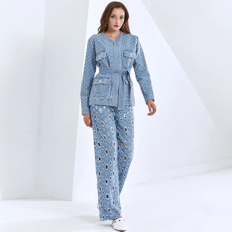 TWOTWINSTYLE Patchwork Hole Tassel Jacket For Women O Neck Long Sleeve Sashes Streetwear Jackets Female Fashion New Clothing 
TWOTWINSTYLE Patchwork Hole Tassel Jacket For Women O Neck Long Sleeve Sashes Streetwear Jackets Female Fashion New Clothing