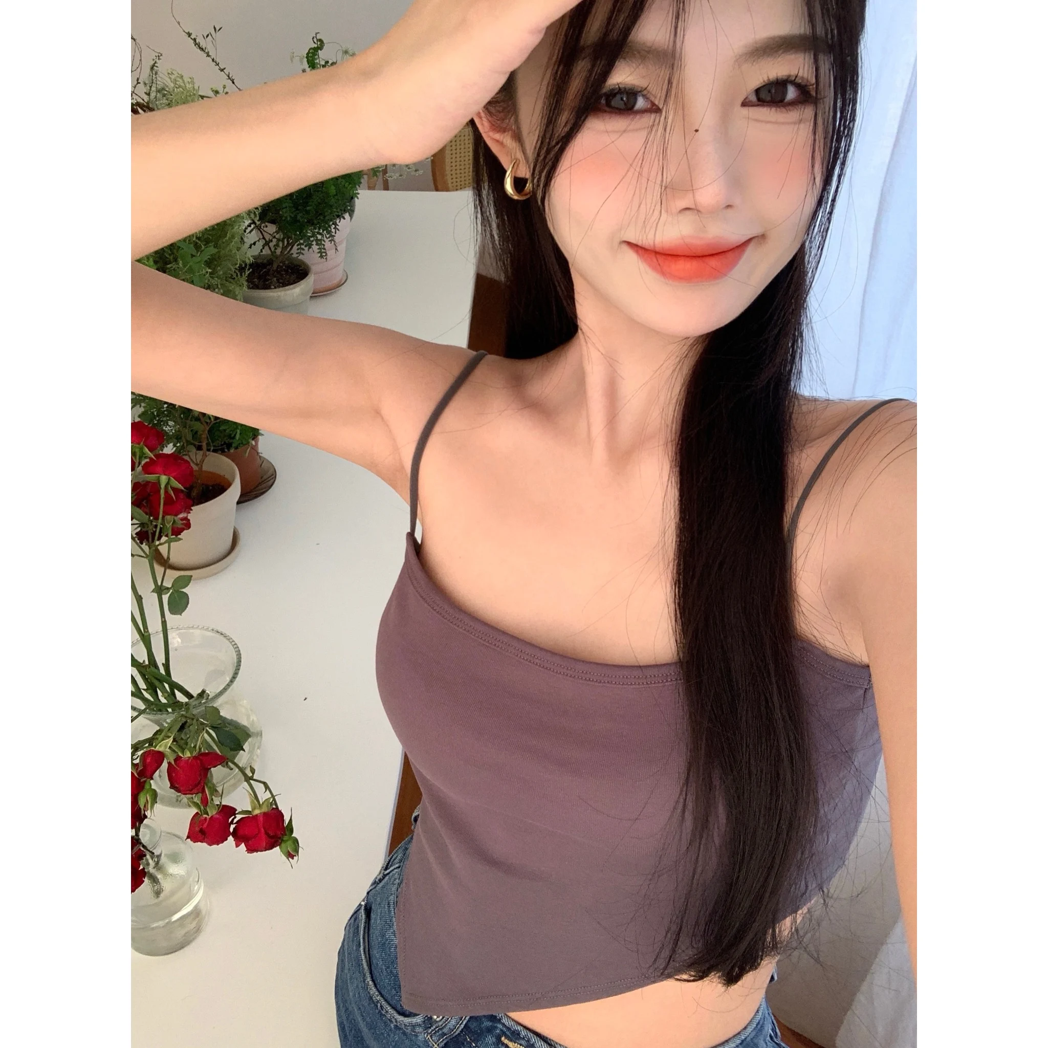 han Round neck T-shirt women's autumn and winter bottoming shirt with short-sleeved tops and thin suspenders
han Round neck T-shirt women's autumn and winter bottoming shirt with short-sleeved tops and thin suspenders