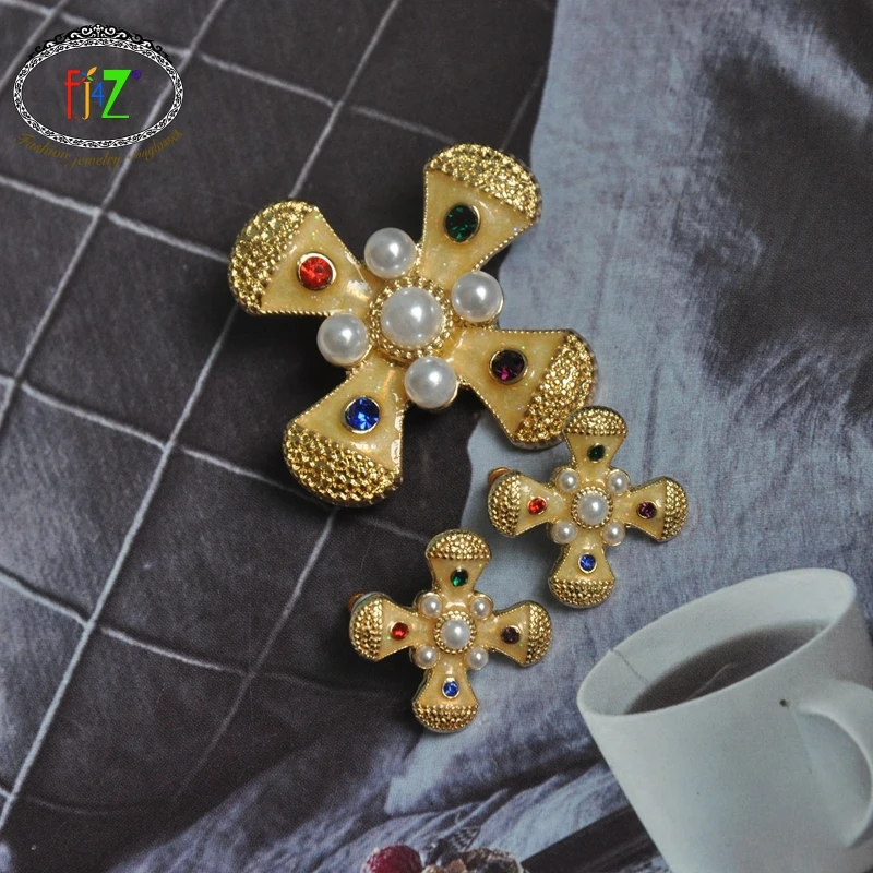 F.J4Z Women Luxury Brooches Bohemian Golden Simulated Pearl Brooch Pins & Earrings Girl's Gifts Costume Jewelry Dropship
F.J4Z Women Luxury Brooches Bohemian Golden Simulated Pearl Brooch Pins & Earrings Girl's Gifts Costume Jewelry Dropship