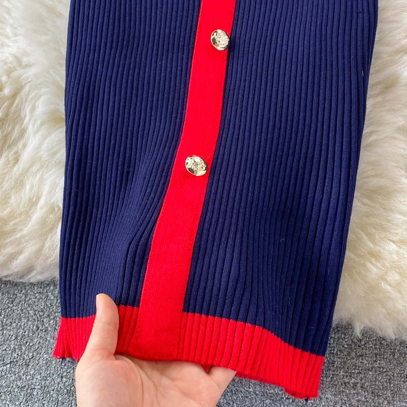 Small fragrance spring auutmn hit color knitted dress women single breasted sheath long sleeve package hip sweater dresss
Small fragrance spring auutmn hit color knitted dress women single breasted sheath long sleeve package hip sweater dresss