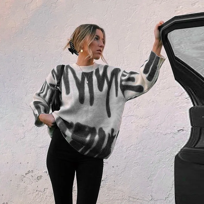 Loose Knitted Sweater Autumn Women Elegant Printed Striped 0-Neck Long Sleeve Warm Pullovers Top Female Streetwear Sueter Mujer
Loose Knitted Sweater Autumn Women Elegant Printed Striped 0-Neck Long Sleeve Warm Pullovers Top Female Streetwear Sueter Mujer