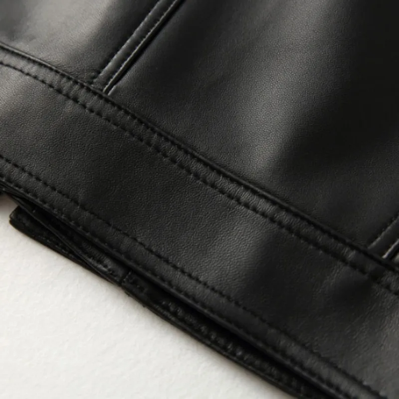 Washed Denim Real Fashion Leather Splice Short Jacket Women Street Slim Fit Sheepskin Biker Coat Luxury Zip Black Office Outwear
Washed Denim Real Fashion Leather Splice Short Jacket Women Street Slim Fit Sheepskin Biker Coat Luxury Zip Black Office Outwear