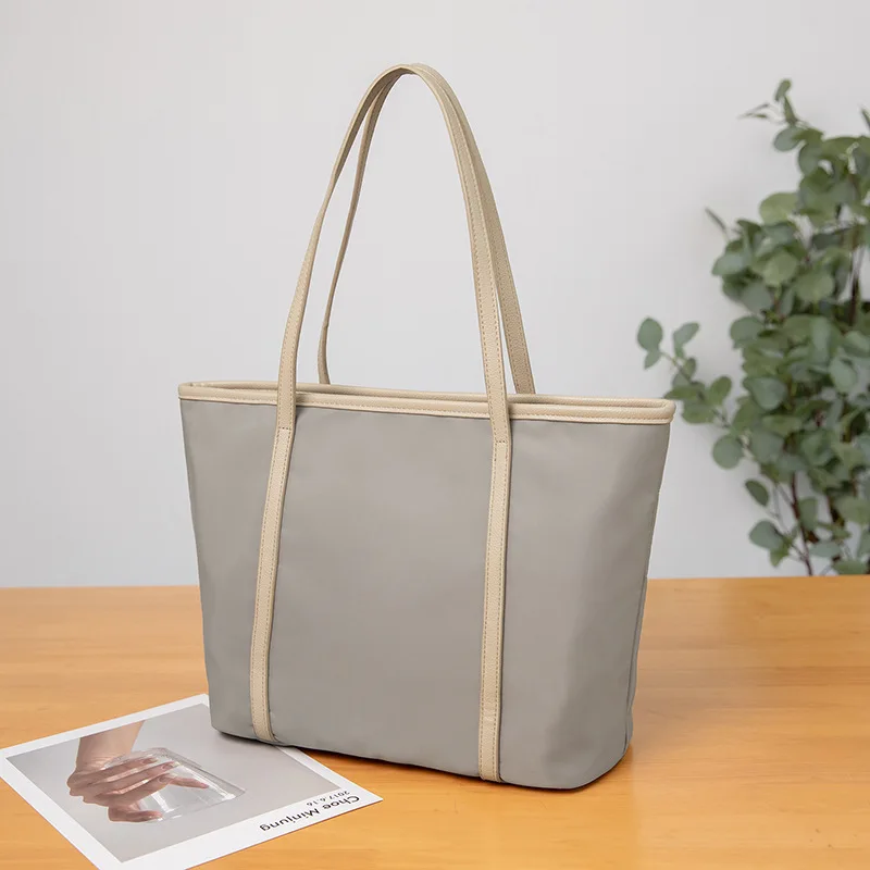 Tote Bag Women 2020 New Fashion Handbag Women One Shoulder Big Bag Handbag Large Capacity Nylon Oxford Cloth Canvas Bag
Tote Bag Women 2020 New Fashion Handbag Women One Shoulder Big Bag Handbag Large Capacity Nylon Oxford Cloth Canvas Bag