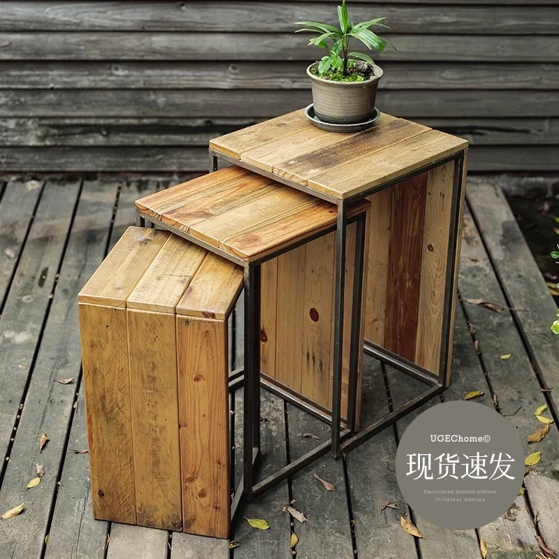 American retro coffee table small apartment corner table simple coffee shop old solid wood wrought iron side table
American retro coffee table small apartment corner table simple coffee shop old solid wood wrought iron side table