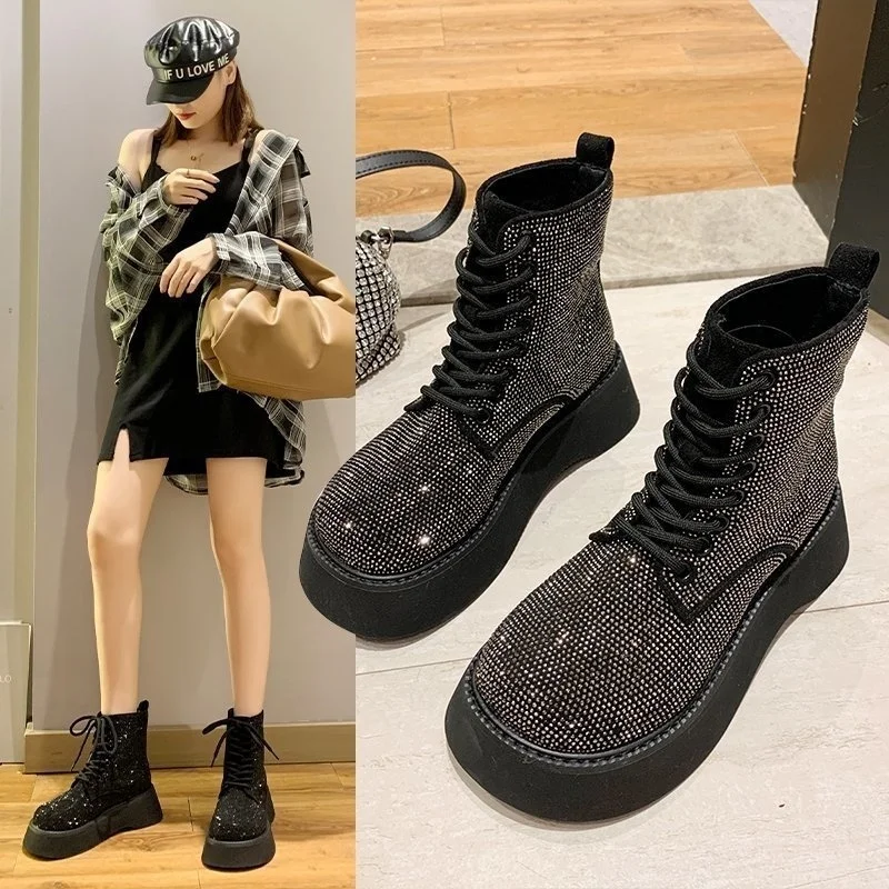 Full diamond big head boots women's 2021 autumn and winter new wind thick bottomed muffin locomotive boots
Full diamond big head boots women's 2021 autumn and winter new wind thick bottomed muffin locomotive boots