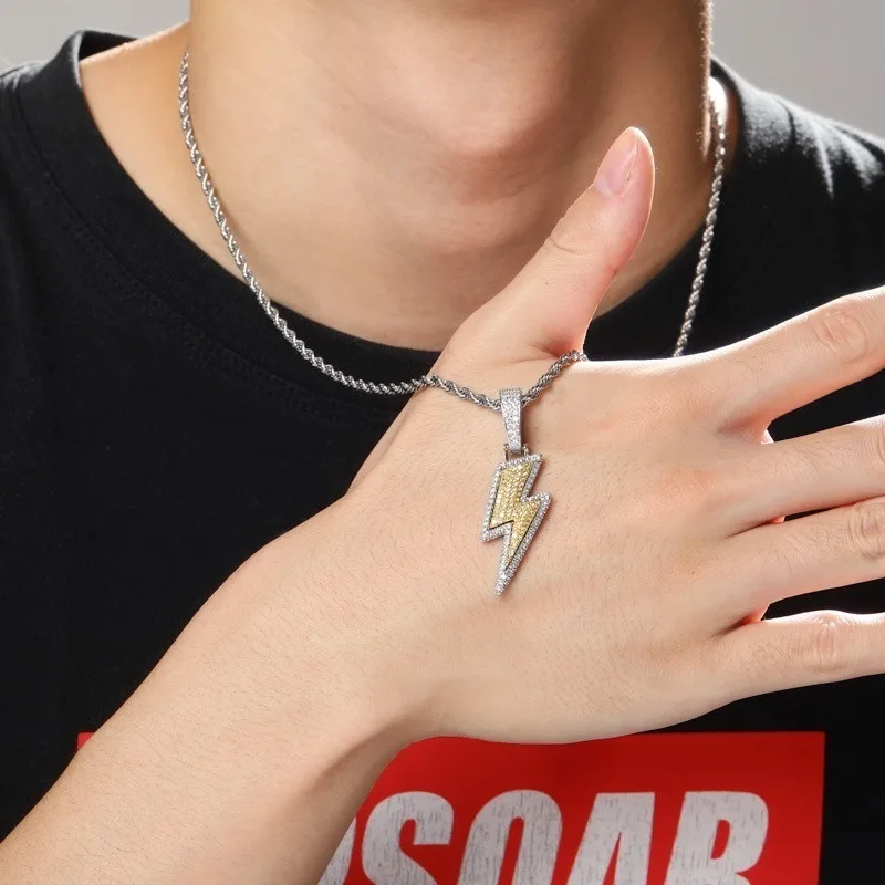 The Most Sold 2021 Trend Fashion Full Zircon Lightning Pendant Necklace For Hip Hop Party Men's Jewelry Gift
The Most Sold 2021 Trend Fashion Full Zircon Lightning Pendant Necklace For Hip Hop Party Men's Jewelry Gift
