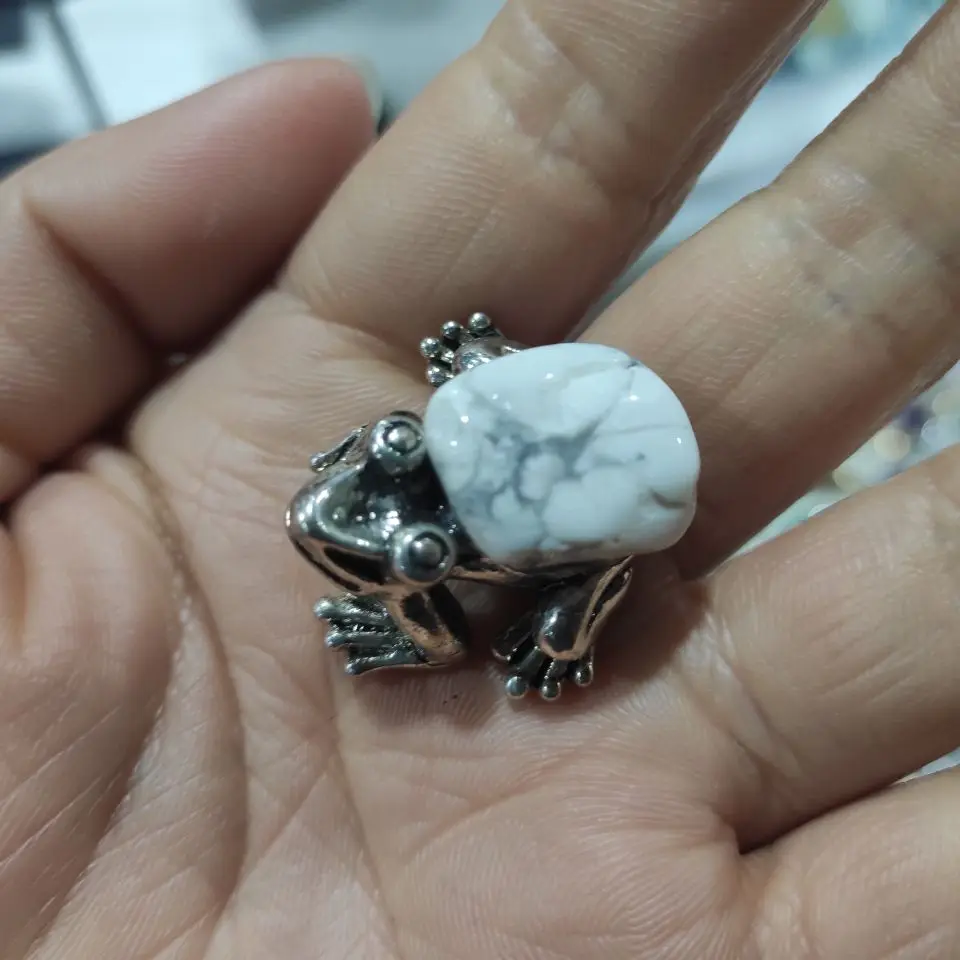 Feng Shui Toad LUCKY Fortune Wealth Decoration Tabletop Ornaments Lucky Gifts random 
Feng Shui Toad LUCKY Fortune Wealth Decoration Tabletop Ornaments Lucky Gifts random