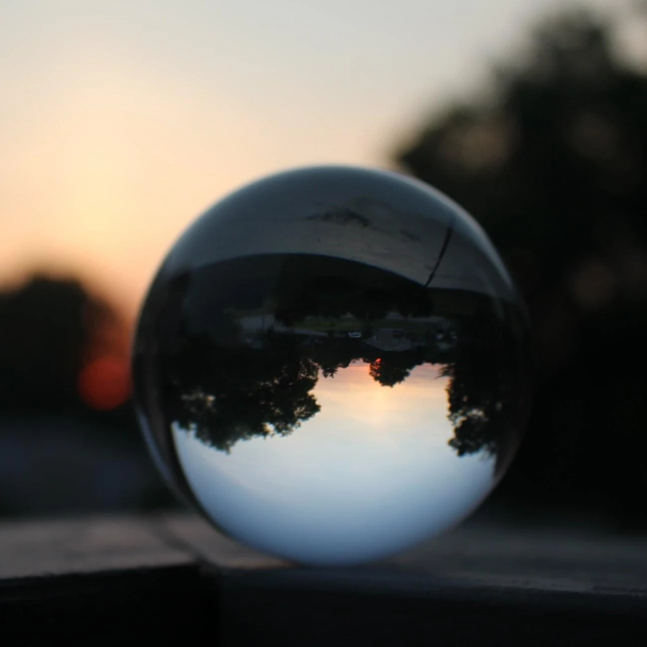 18-50mm Magic Crystal Ball Quartz FengShui Photography Glass Sphere for Home Decoration Fashion
18-50mm Magic Crystal Ball Quartz FengShui Photography Glass Sphere for Home Decoration Fashion
