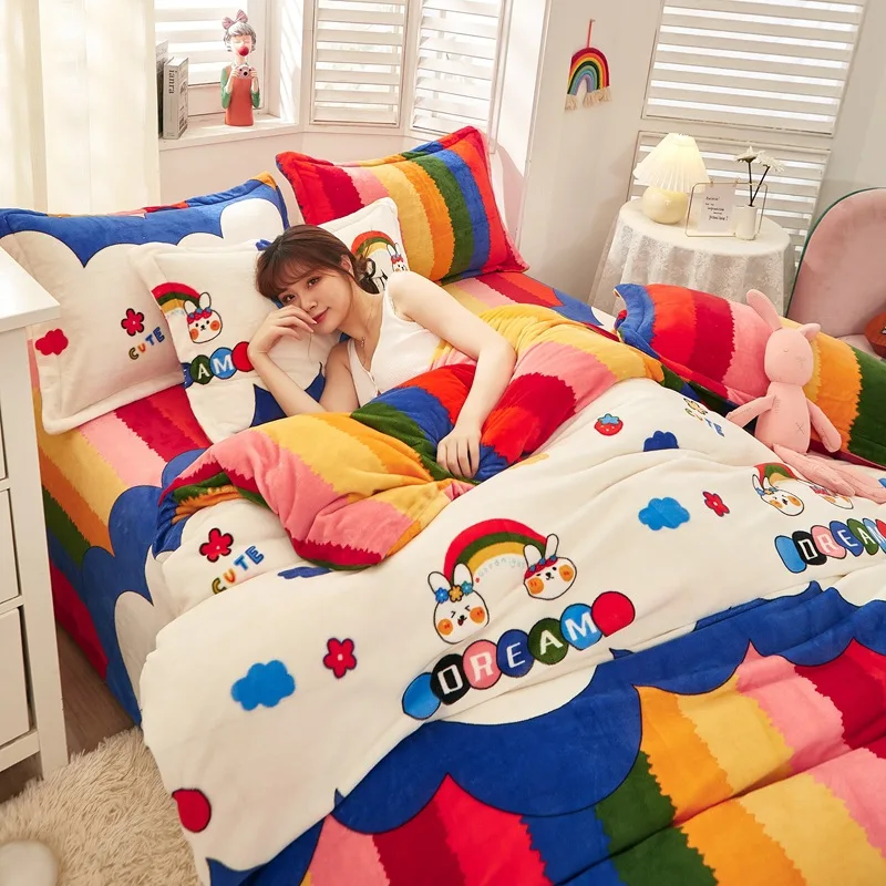 Large Bed Sheet Set, King-size Duvet Cover, Bed Sheet Pillowcase, Double Cover and Bedding Set, Cat Print Household Bedding 
Large Bed Sheet Set, King-size Duvet Cover, Bed Sheet Pillowcase, Double Cover and Bedding Set, Cat Print Household Bedding