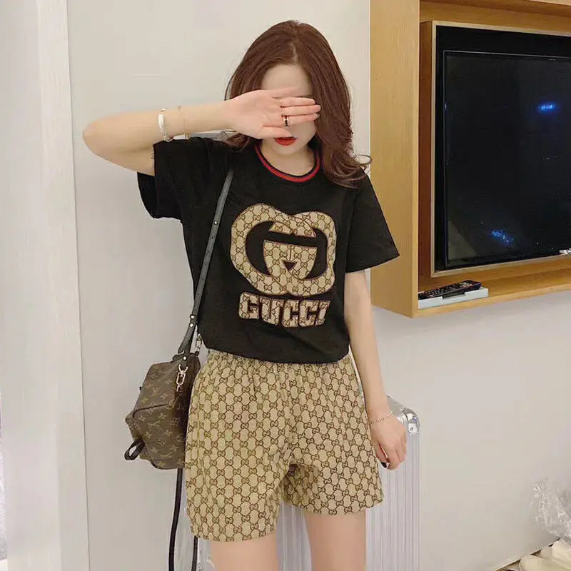Suit Women's Summer Fashion 2021 New Student Net Red Two Piece Set of Wide Leg Shorts with the Same Temperament 
Suit Women's Summer Fashion 2021 New Student Net Red Two Piece Set of Wide Leg Shorts with the Same Temperament