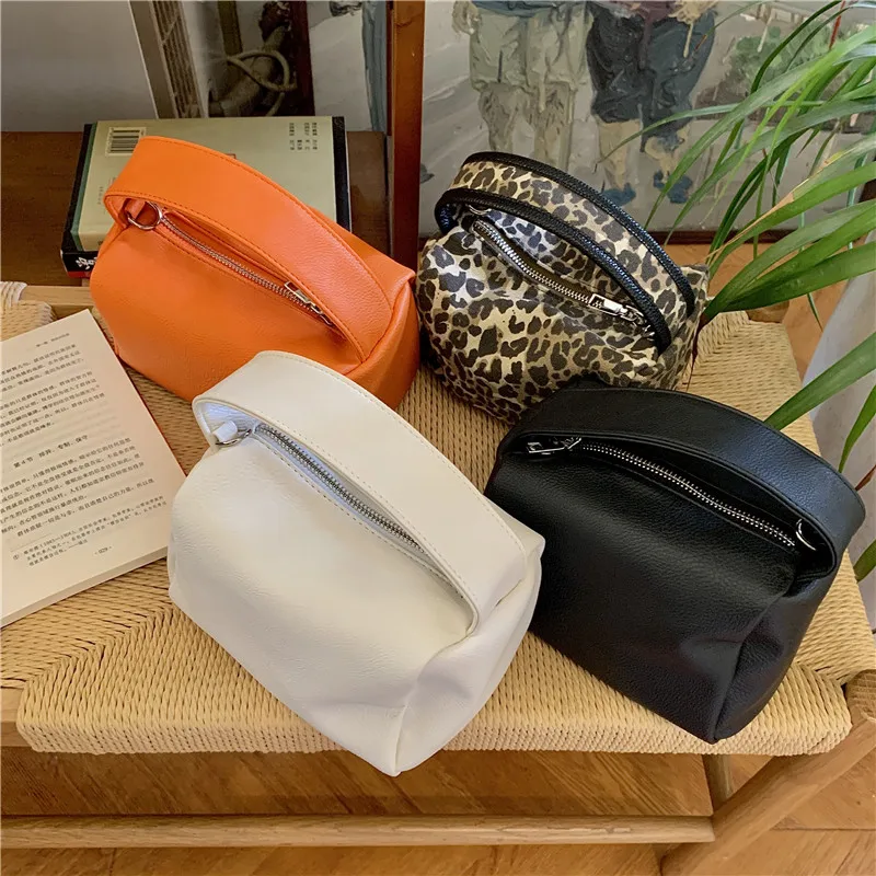 PU Leather Small Bags For Women Autumn Winter Fashion Handbags Vintage Ladies Travel Shoulder Crossbody Bag
PU Leather Small Bags For Women Autumn Winter Fashion Handbags Vintage Ladies Travel Shoulder Crossbody Bag